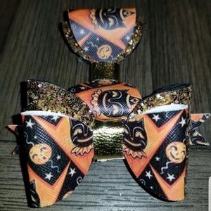 Vintage halloween hairbow